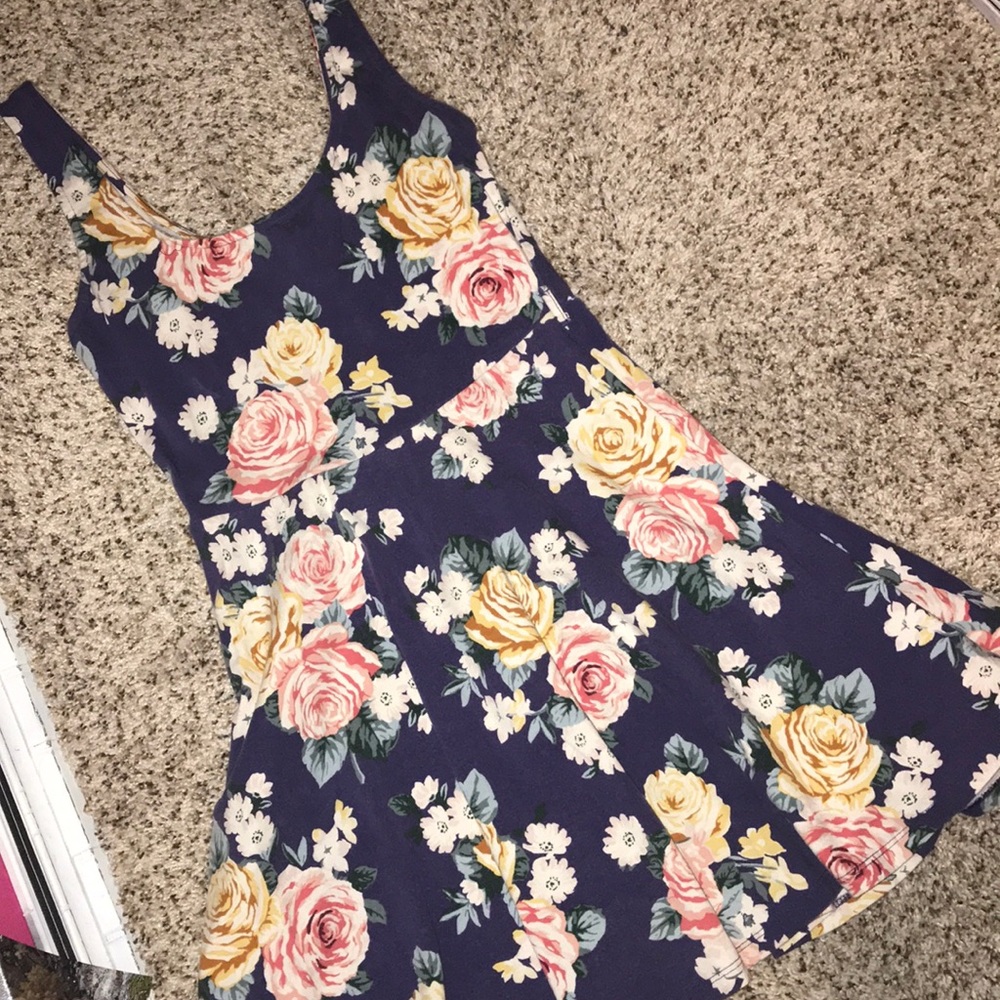 Small forever 21 dress
